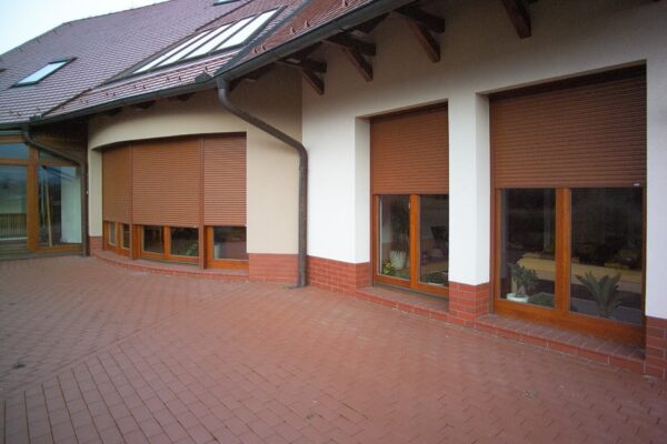 Vonkajšia roleta do fasády FASADE (rozmer 600 x 800 mm) - Image 3